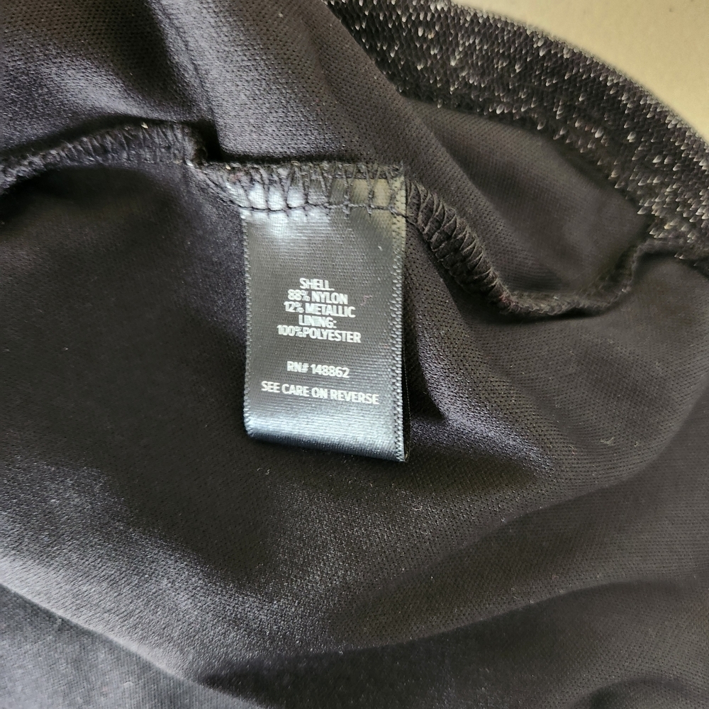 Torrid Black Glitter Lurex Flutter Sleeve Romper, sz 3X - Picture 8 of 9
